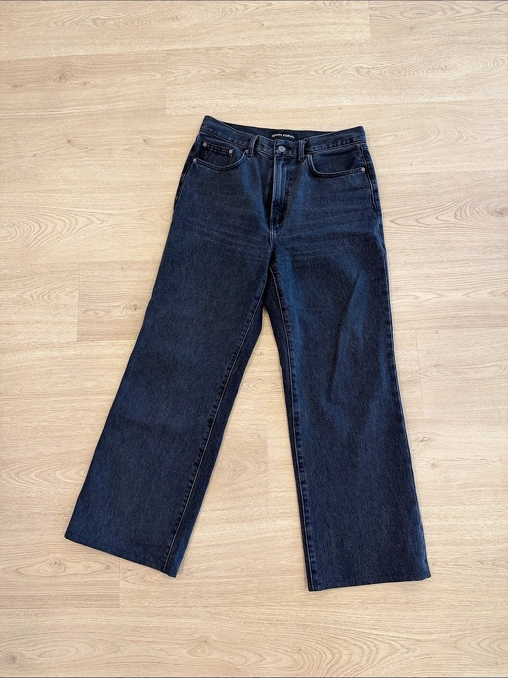Black Wash Denim Forum The Farrah Hi-Rise Wide Jeans Waist 29
